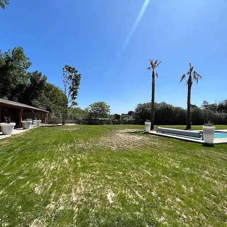 Le Mas Des Catalanes Villa